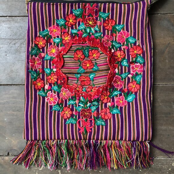 Vintage Handwoven Guatemalan Purse | Hippie Purse - Picture 2 of 10